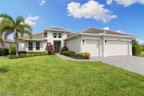 14303 Neptune Ave, NAPLES, FL, 34114-8983 | Card Image
