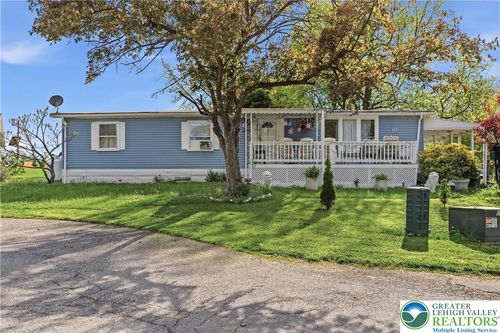 8743 Turkey Ridge Rd, BREINIGSVILLE, PA, 18031-2038 | Card Image