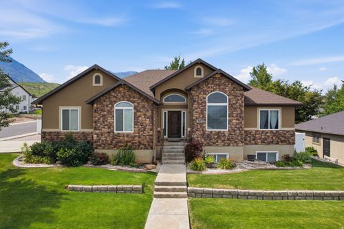 242 E 880 S, Santaquin, UT, 84655-5565 | Card Image