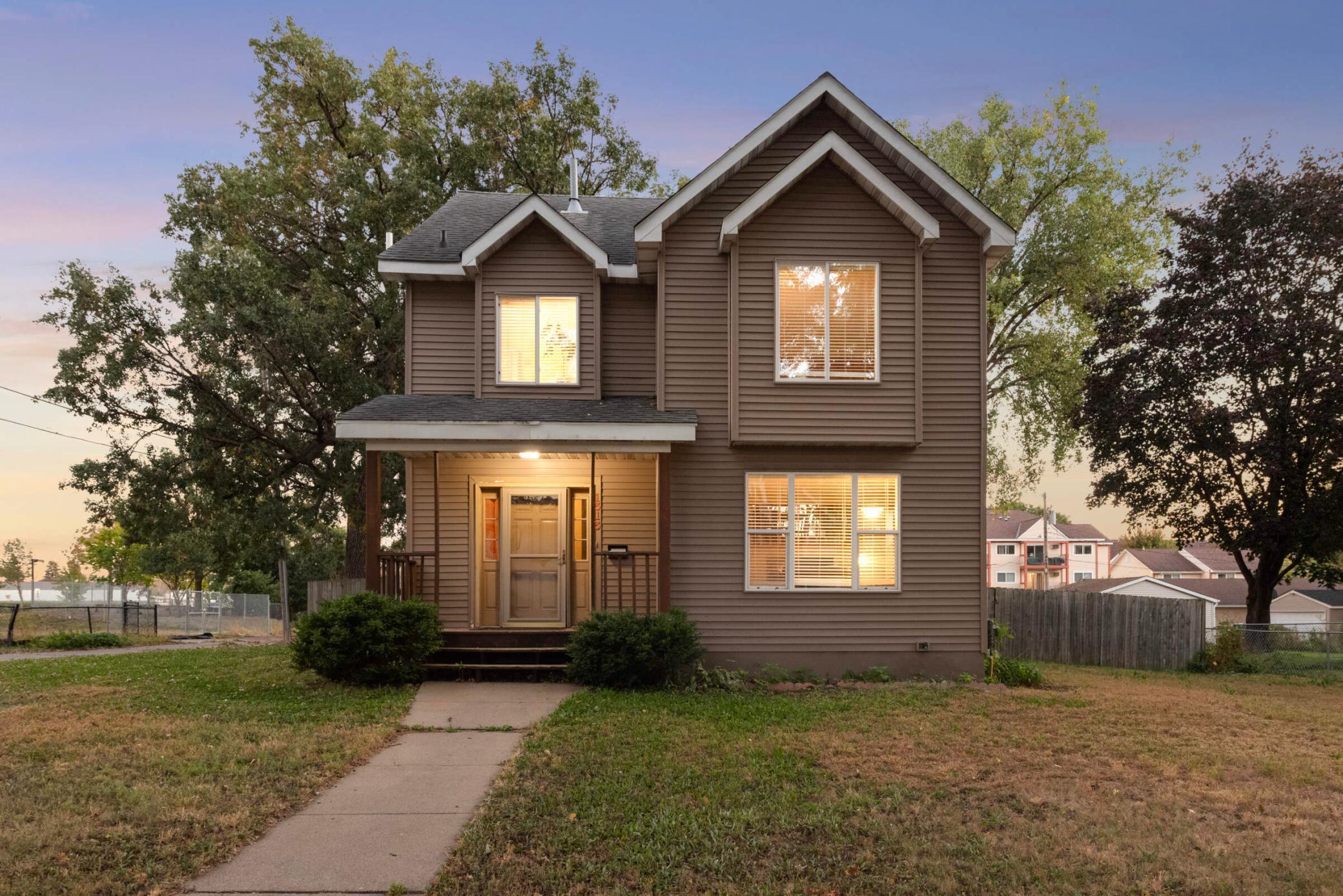 14th Ave, Minneapolis, MN 55411