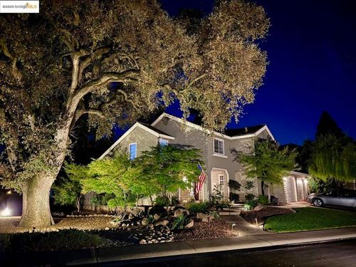 6120 Doubloon Ct, Elk Grove, CA, 95758-4253 | Card Image