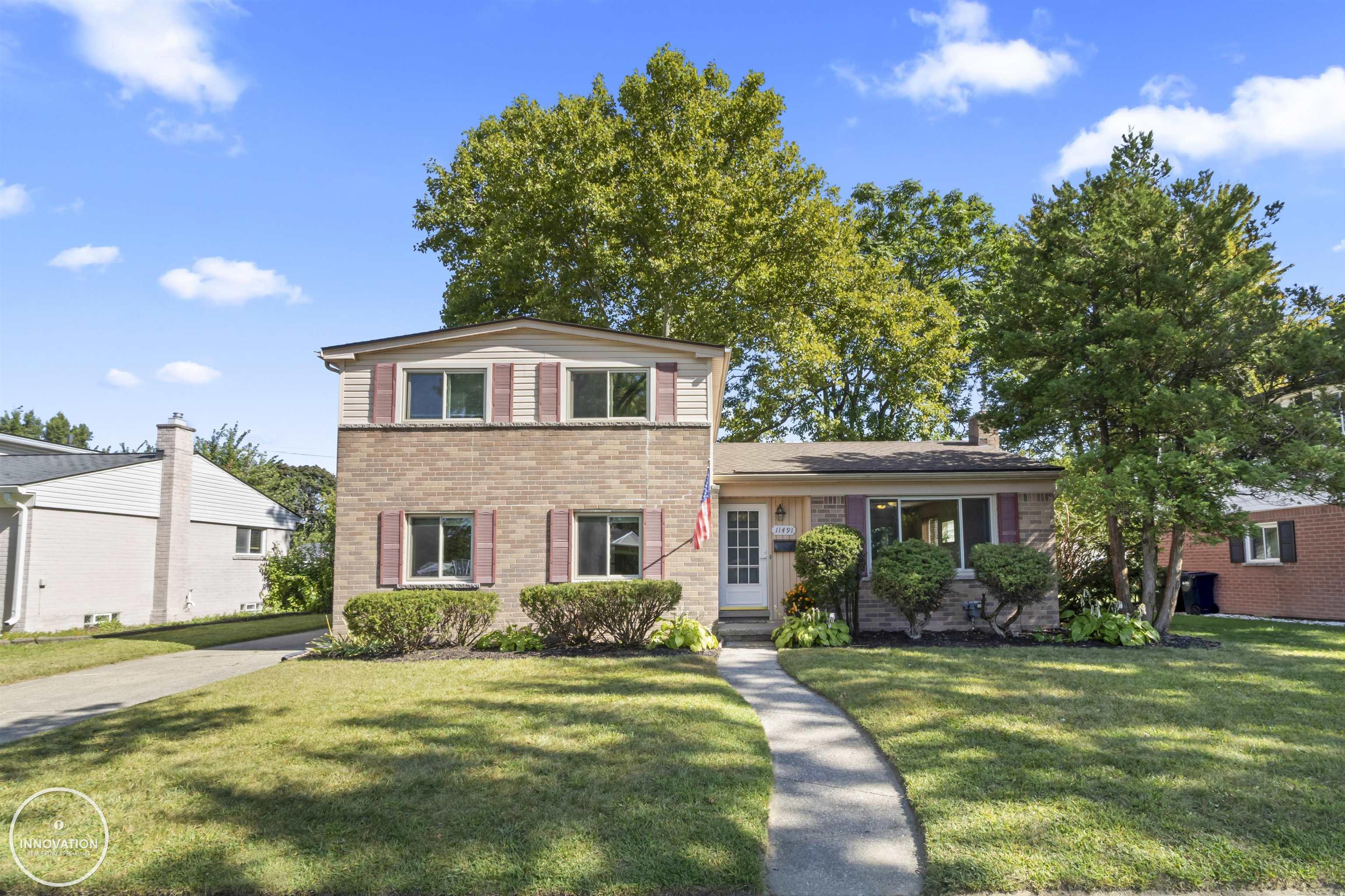 Delvin Dr, Sterling Heights, MI 48314