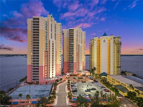 apt-305-2743 1st St, FORT MYERS, FL, 33916-1832 | Card Image