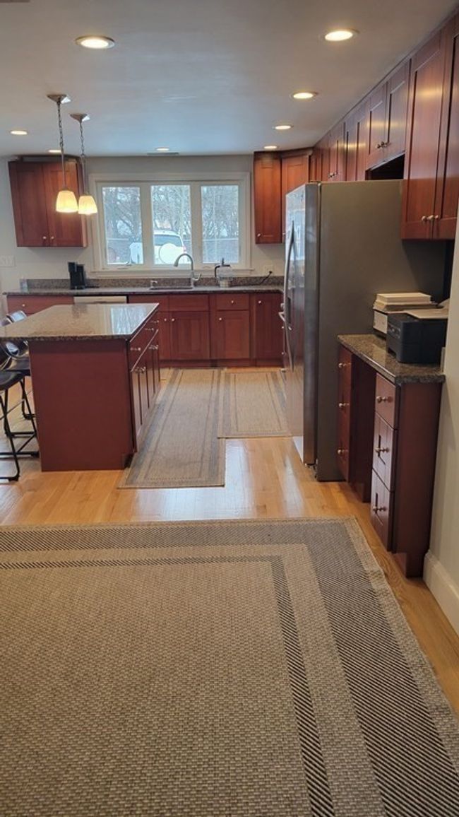 1106 Trapelo Rd, House other with 3 bedrooms, 2 bathrooms and 5 parking in Waltham MA | Image 5