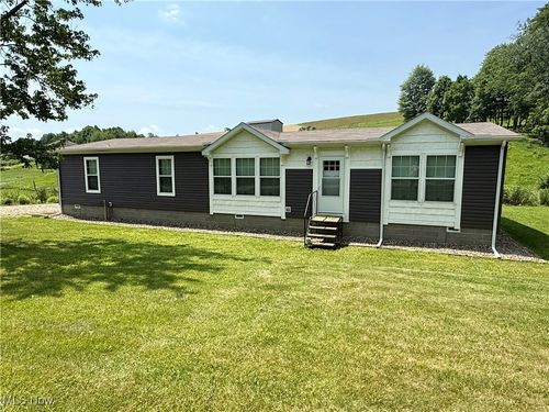 2306 Gordon Road Nw, Dover, OH, 44622 | Card Image