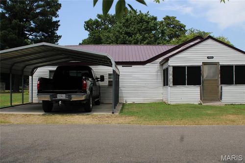 1022 E 4th St, Kennett, MO, 63857-3102 | Card Image