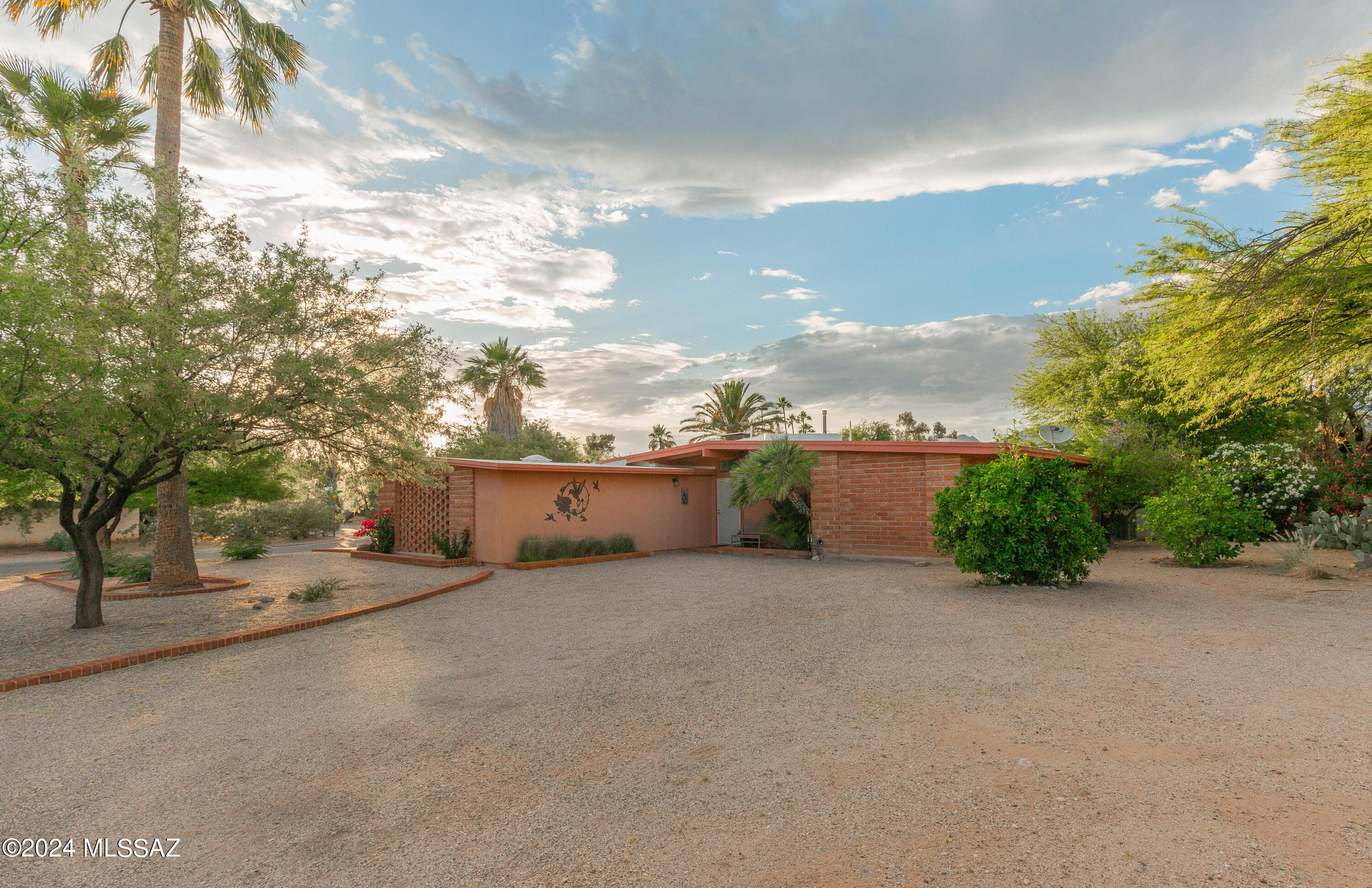 Acoma Pl, Tucson, AZ 85715