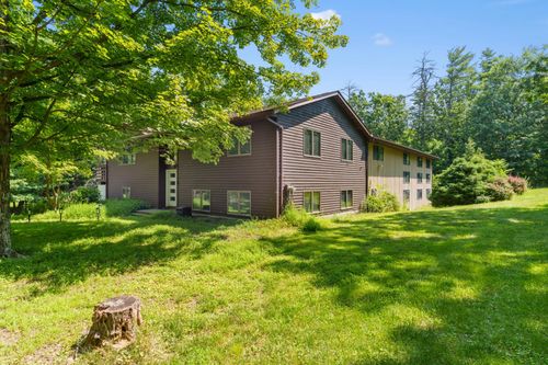 40 Maxs Pl, Kingston, NY, 12401-7261 | Card Image