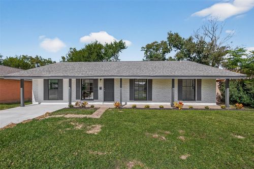 608 Lloyd Ln, Baytown, TX, 77521-4260 | Card Image