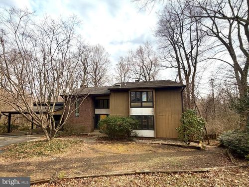 3311 Mantua Dr, Fairfax, VA, 22031-2712 | Card Image