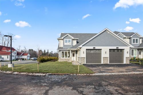 57 Dessau Cir, Spring Valley, NY, 10977-1865 | Card Image