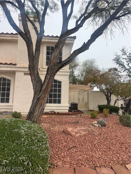8014 Dorinda Ave, Las Vegas, NV, 89147-5039 | Card Image
