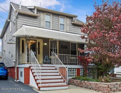 73 2nd St, Keyport, NJ, 07735-1809 | Card Image