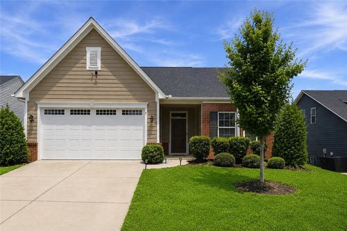 5 Pequot Dr, Greenville, SC, 29607-5165 | Card Image