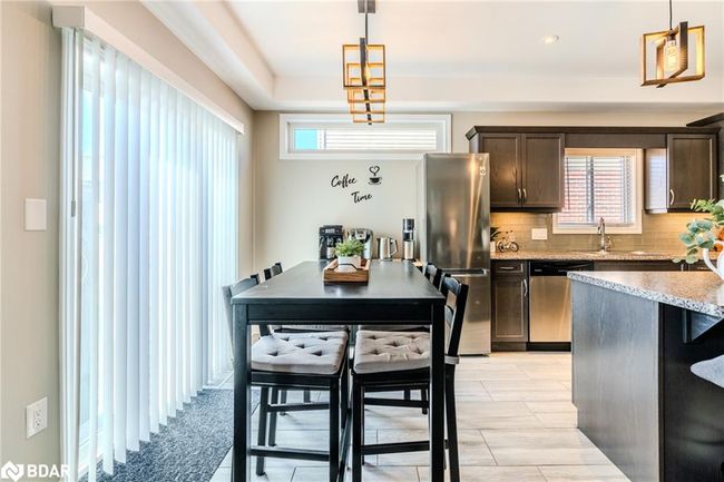7787 Hanniwell St, House other with 3 bedrooms, 3 bathrooms and 8 parking in Niagara Falls ON | Image 11