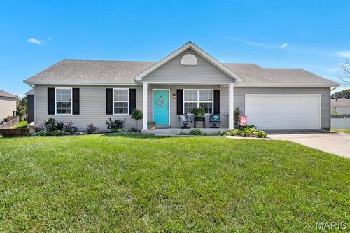 91 Swaying Pine Ln, Winfield, MO, 63389-3034 | Card Image