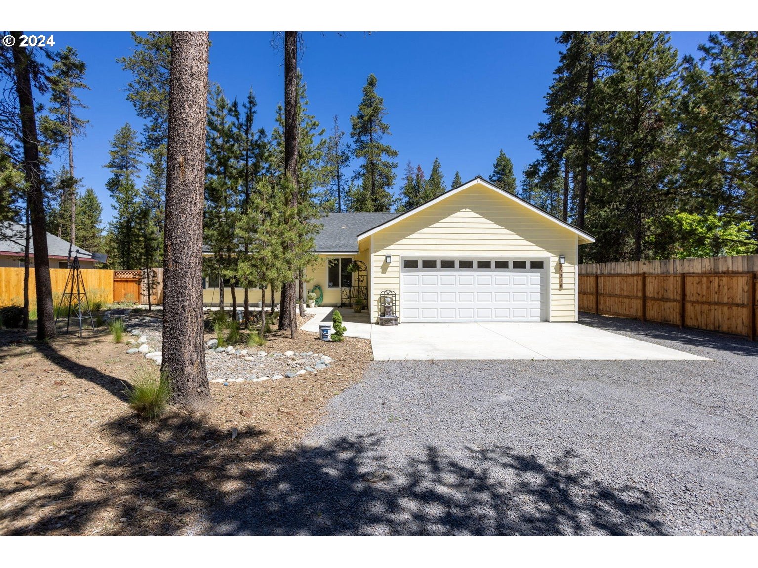 Golden Eye Dr, Bend, OR 97707