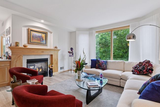 UNIT-301 - 11484 Fairfield Rd W, Condo with 2 bedrooms, 2 bathrooms and null parking in Minnetonka MN | Image 5