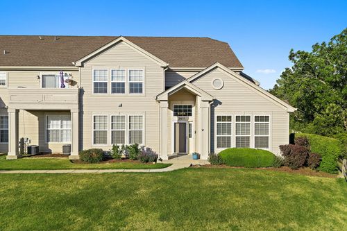 2653-2653 Maple Cir, West Dundee, IL, 60118-1544 | Card Image