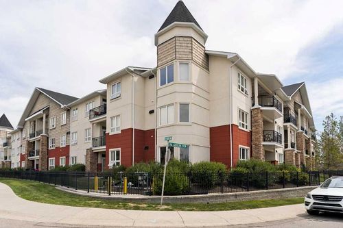 342-26 Val Gardena View Sw, Calgary, AB, T3H5Z5 | Card Image