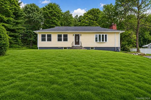 80 N Cross Rd, Lagrangeville, NY, 12540-5202 | Card Image