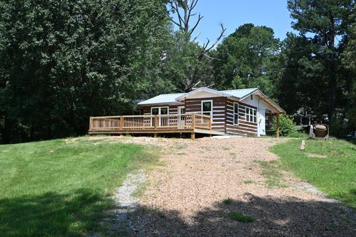 70 Old Bruceton Rd, Bruceton, TN, 38317-7812 | Card Image
