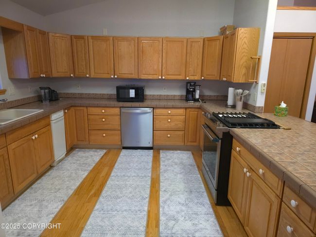 Kitchen | Image 25