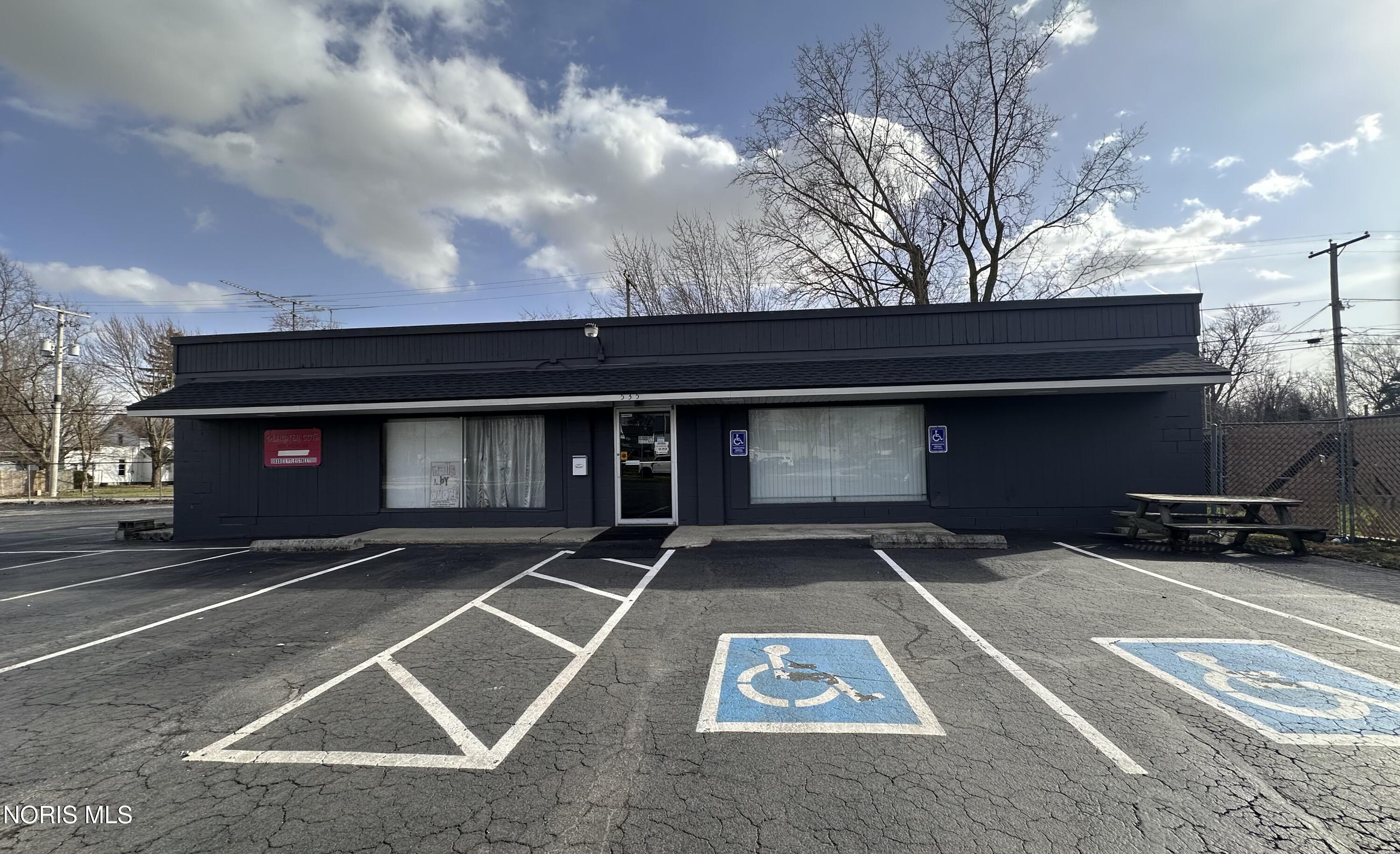 535 E Lytle St, Fostoria, OH 44830