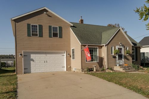 909 Fillmore St Se, Chatfield, MN, 55923-1540 | Card Image