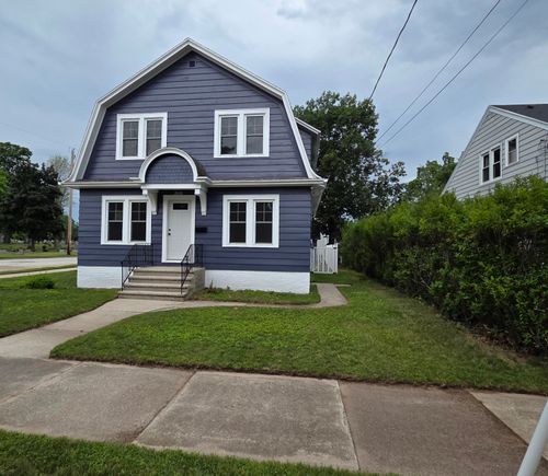 2600 Monroe St, Two Rivers, WI, 54241-2139 | Card Image