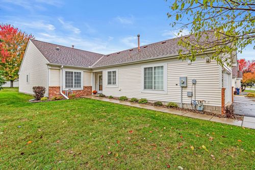 15767 Finch Ave, Apple Valley, MN, 55124-5820 | Card Image