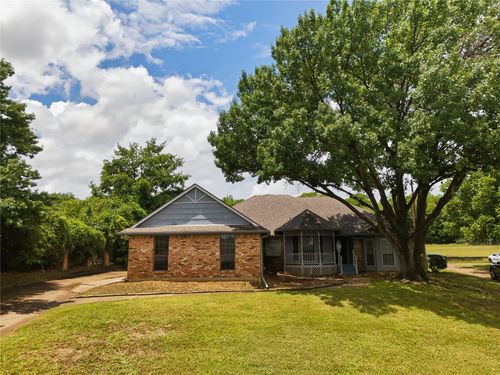 1905 Wedgewood Dr, Grand Prairie, TX, 75050-2243 | Card Image
