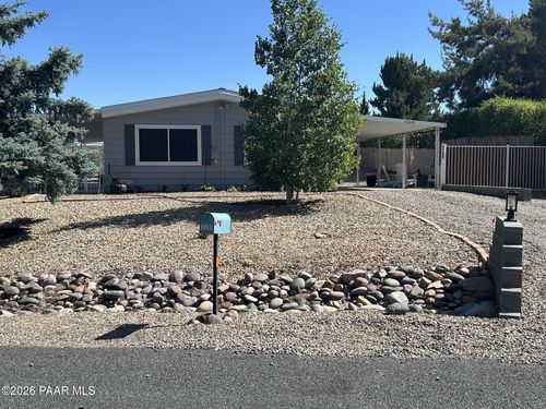 10389 E Brangus Ln, Dewey, AZ, 86327-5227 | Card Image