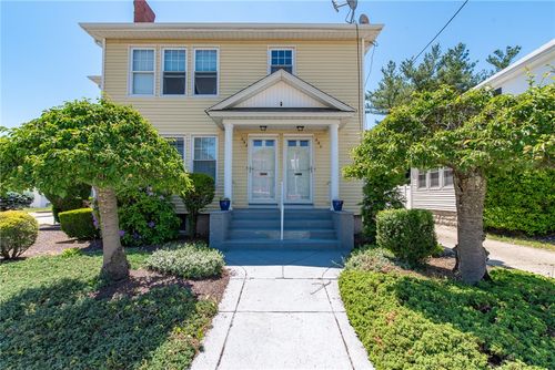 294 Smithfield Ave, Pawtucket, RI, 02860-3459 | Card Image