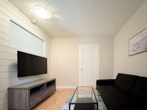 20-935 Jervis St, Vancouver, BC, V6E2B5 | Card Image