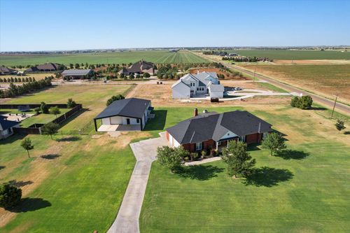 7906 County Road 6220, Shallowater, TX, 79363-3949 | Card Image