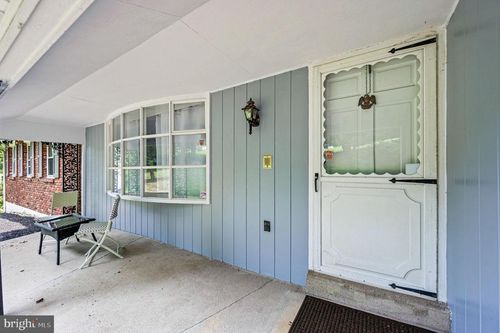 111 Cheyney Rd, GLEN MILLS, PA, 19342-1332 | Card Image