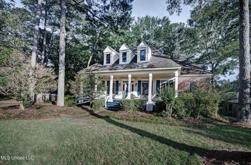 309 Monterey Dr, Clinton, MS, 39056-5738 | Card Image