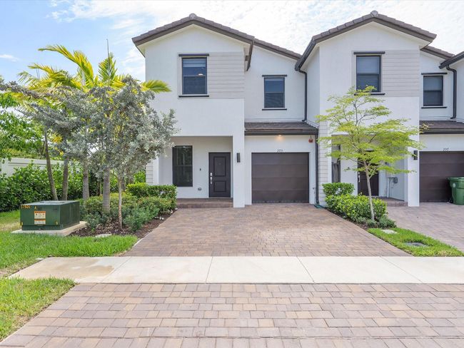 203 Sw 159th Ter, Townhouse with 4 bedrooms, 2 bathrooms and null parking in Pembroke Pines FL | Image 41