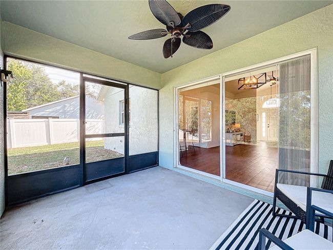 865 Scenic View Cir, House other with 3 bedrooms, 2 bathrooms and null parking in Minneola FL | Image 36