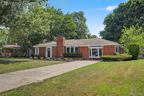2313 Saint Joseph St, West Bloomfield, MI, 48324-1871 | Card Image