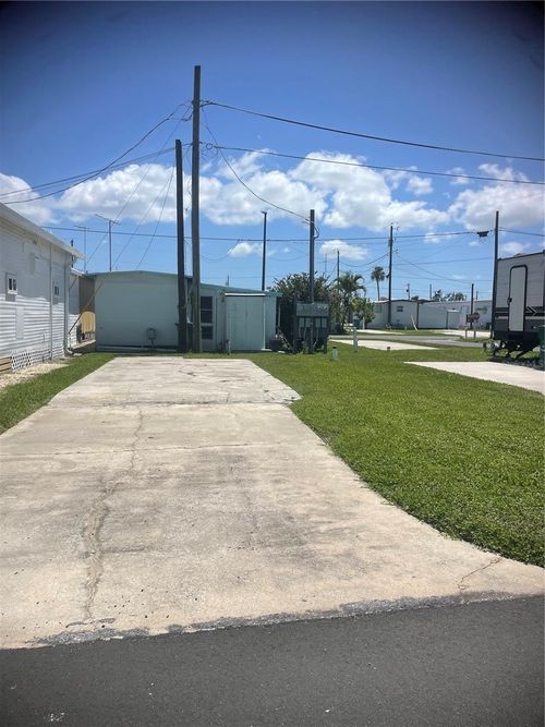 9 Tennessee St, PALMETTO, FL, 34221-5229 | Card Image