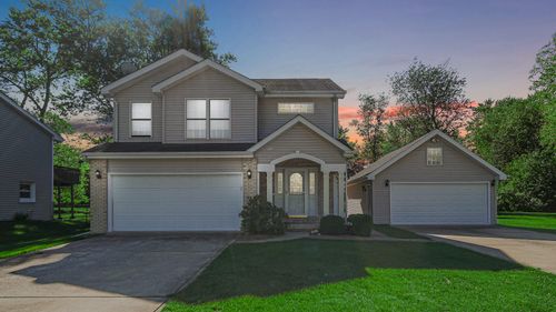 101 E 13th Pl, Hobart, IN, 46342-5945 | Card Image