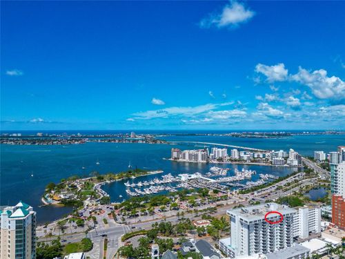 16c-101 S Gulfstream Ave, Sarasota, FL, 34236-8922 | Card Image