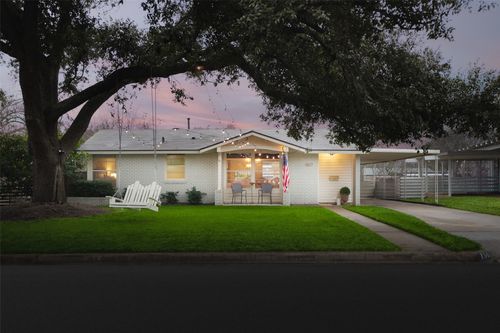 1507 Corona Dr, Austin, TX, 78723-2517 | Card Image