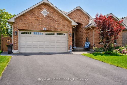 22 Lavender Pl, Belleville, ON, K8P0B9 | Card Image