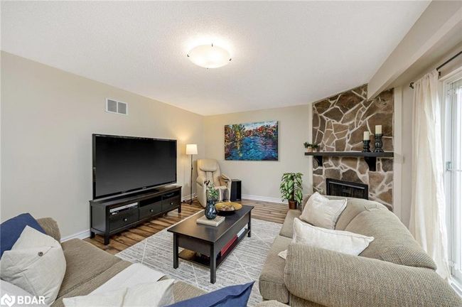 11 Hillside Dr, House other with 4 bedrooms, 3 bathrooms and 4 parking in Georgetown ON | Image 8