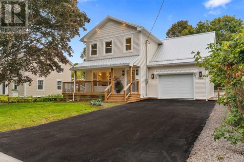 366 Oak Ave, Summerside, PE, C1N2A7 | Card Image