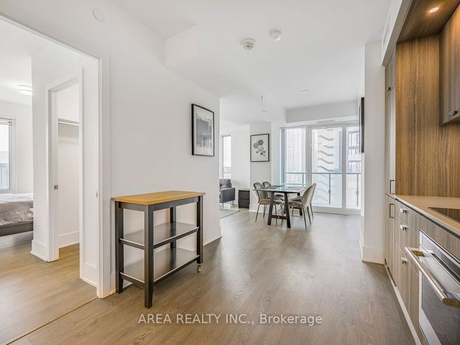 1406 - 470 Front St W, Condo with 2 bedrooms, 2 bathrooms and null parking in Toronto ON | Image 5