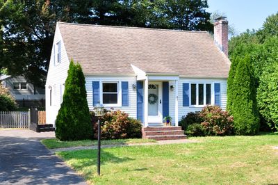 81 Grove Street, House other with 3 bedrooms, 1 bathrooms and 4 parking in Windsor CT | Image 1